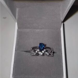Blue Oval zirconia diamond and Crystal Silver Ring